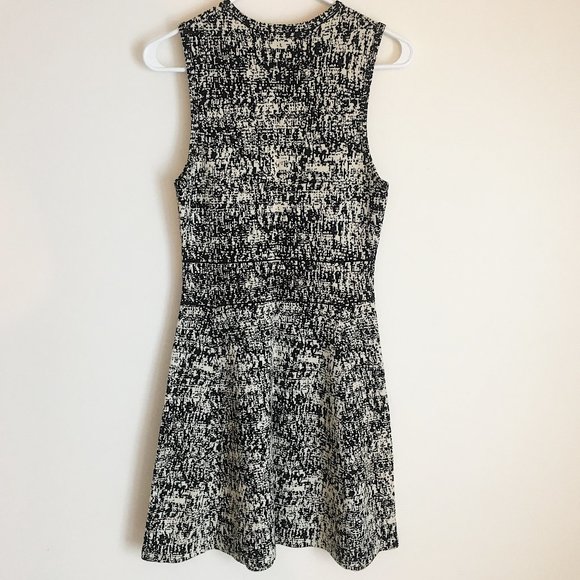 HOST PICK🌸 THEORY 'Alancy C' Tweedscape Dress - Picture 5 of 10